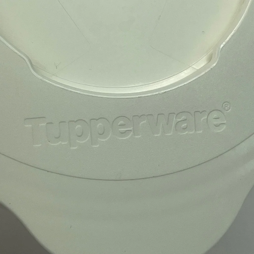 Tupperware Lid Only Snack Store Serve 5.25